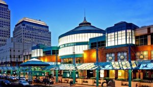 Plaza Senayan: Simbol Kemewahan dan Gaya Hidup Premium di Jantung Jakarta